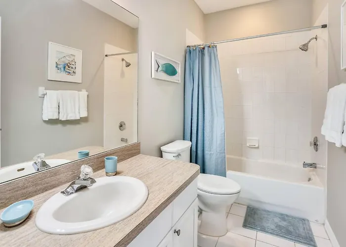 Mariners Pointe Spacious