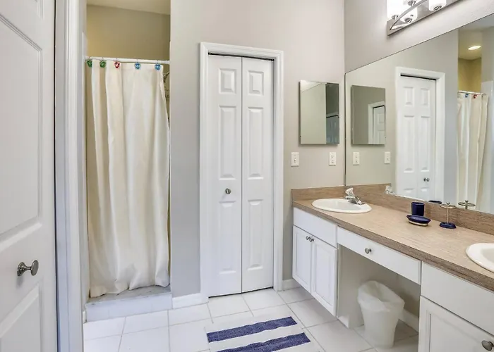 Mariners Pointe Spacious Clearwater Beach